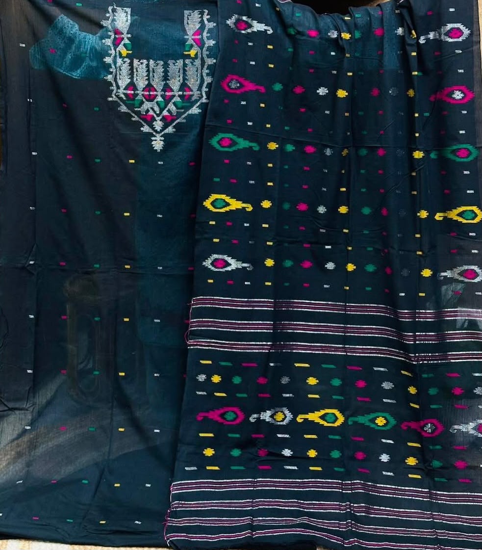 Peacock Charm Three Piece